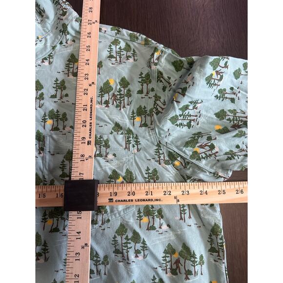 Duluth Trading Men’s L Short Sleeve Button Down Forest Pattern with Yeti Bigfoot - Picture 4 of 6